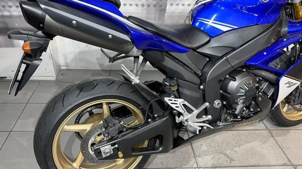 Yamaha YZF R1 (2007 - 08)  (4)