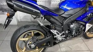 Yamaha YZF R1 (2007 - 08)  (4)
