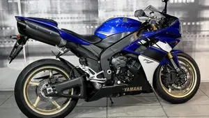 Yamaha YZF R1 (2007 - 08)  (6)