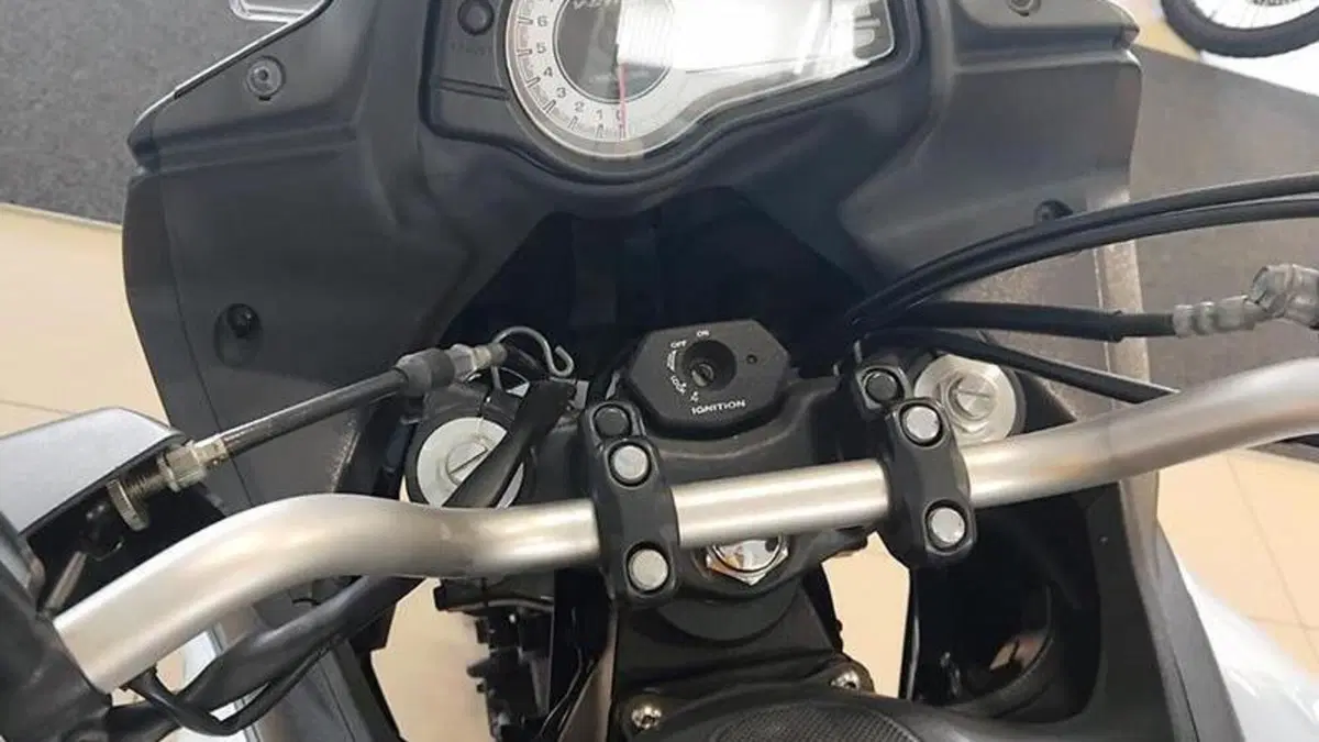 Suzuki V-Strom 650 ABS (2011 - 17)  (6)