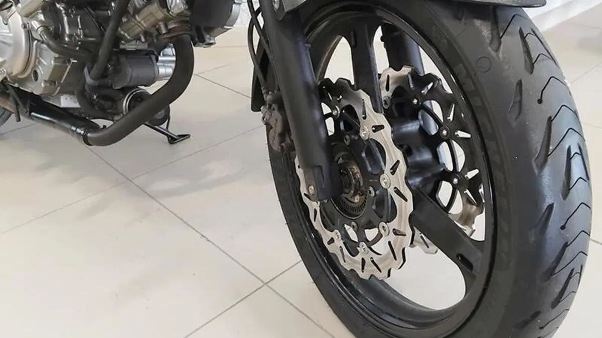 Suzuki V-Strom 650 ABS (2011 - 17)  (9)