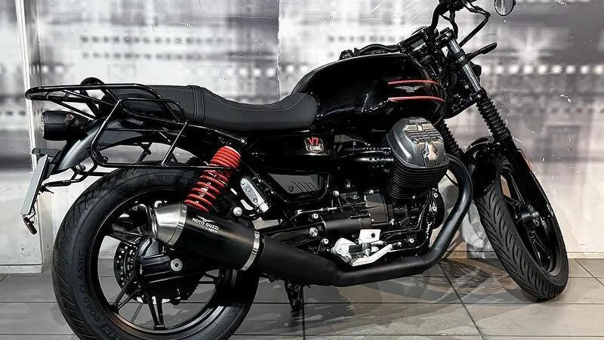 Moto Guzzi V7 Special (2021 - 24)  (8)