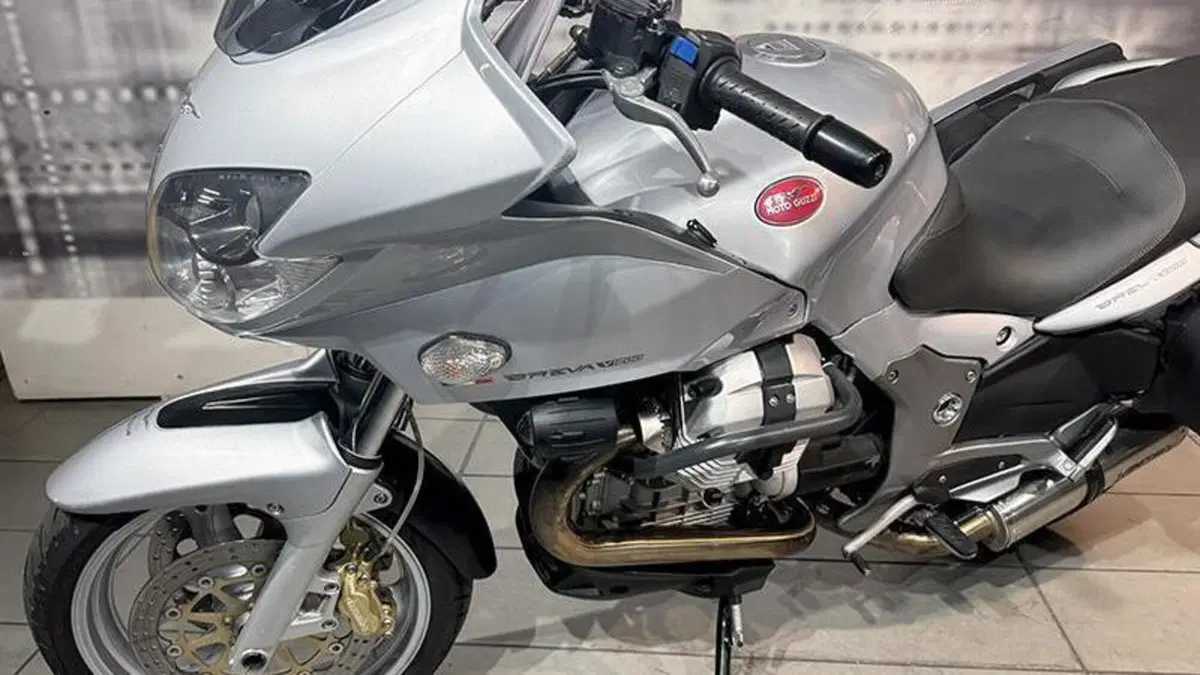 Moto Guzzi Breva 1200  (3)