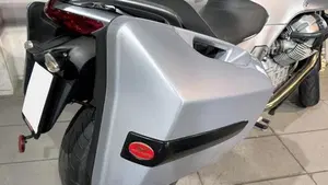 Moto Guzzi Breva 1200  (5)