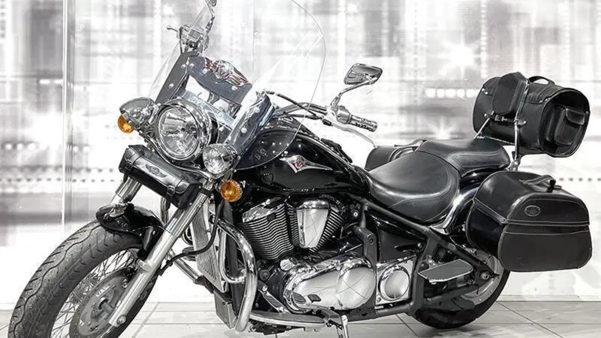 Kawasaki Vulcan VN 900 Classic (2006 - 10)  (7)