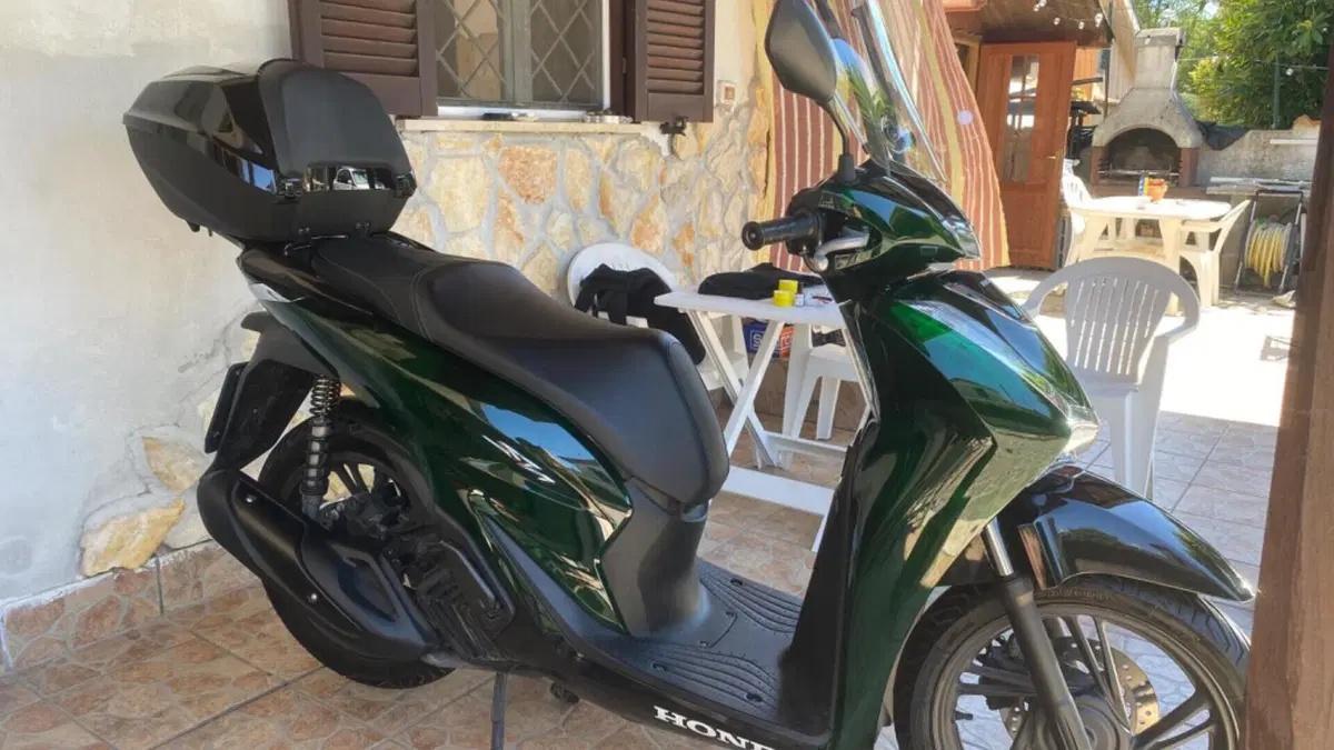 Honda SH 125i Vetro (2024 - 25)  (4)