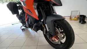 KTM 1290 Super Duke GT (2022 - 25)  (2)