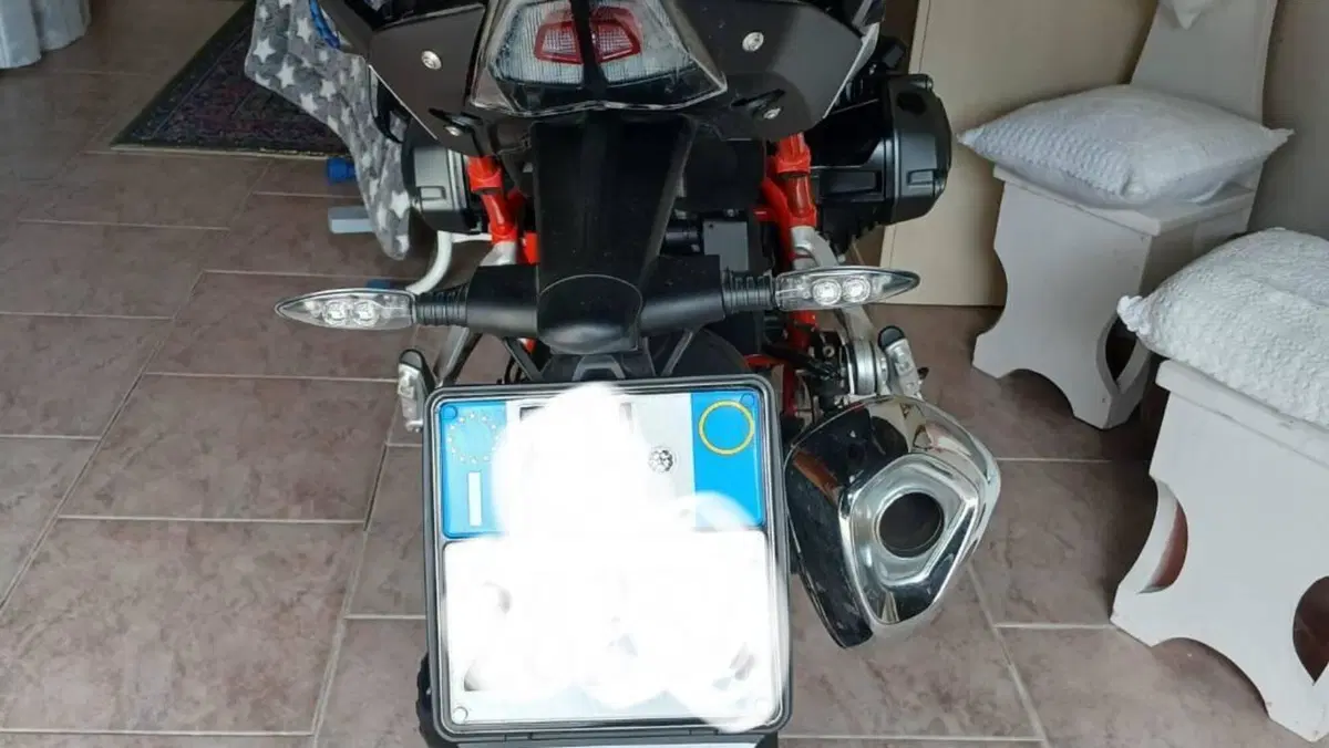 Bmw R 1200 R (2017 - 18)  (2)
