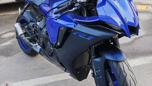Yamaha YZF R1 (2020 - 25)  (4)