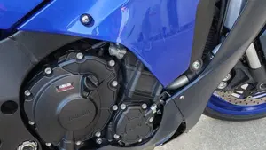 Yamaha YZF R1 (2020 - 25)  (8)