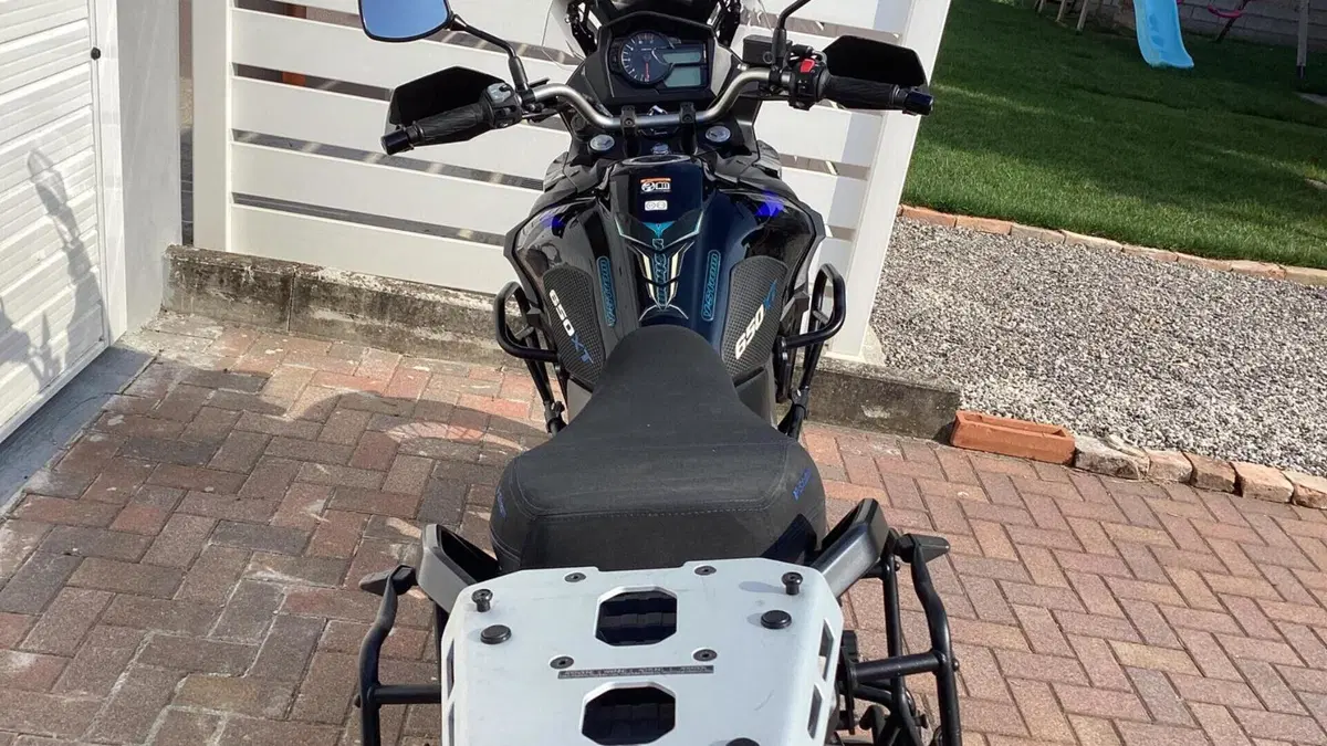 Suzuki V-Strom 650XT (2021 - 25)  (5)