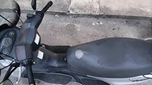 Suzuki UE 150  (11)
