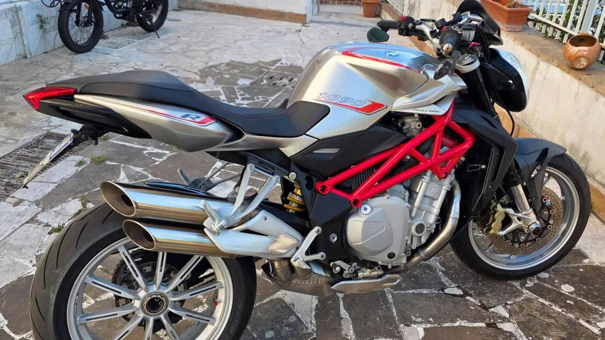 MV Agusta Brutale 1090 R (2012 - 15) 