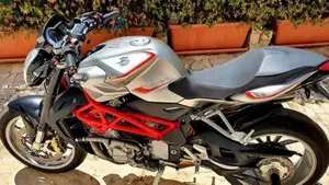MV Agusta Brutale 1090 R (2012 - 15)  (3)