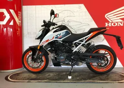 KTM 125 Duke (2024 - 25) - Annuncio 10067198