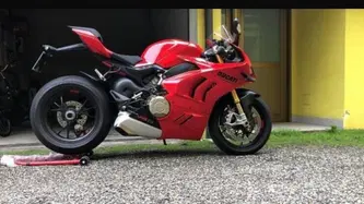 Ducati Panigale V4 S (2022 - 24) usata