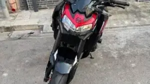 Kawasaki Z 900 (2021 - 24)  (2)