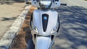 Piaggio Medley 150 S ABS (2021 - 25)  (6)