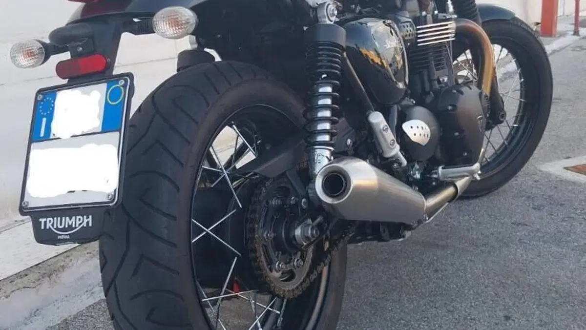 Triumph Street Twin 900 (2017 - 18)  (5)