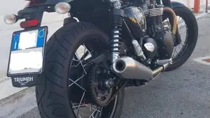 Triumph Street Twin 900 (2017 - 18)  (5)