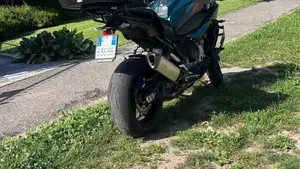 Bmw M 1000 XR (2024 - 27)  (2)