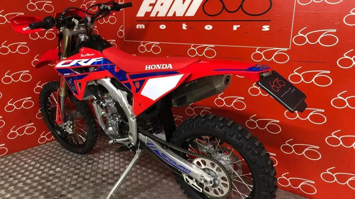 Honda CRF 250RX Enduro (2024)  (4)