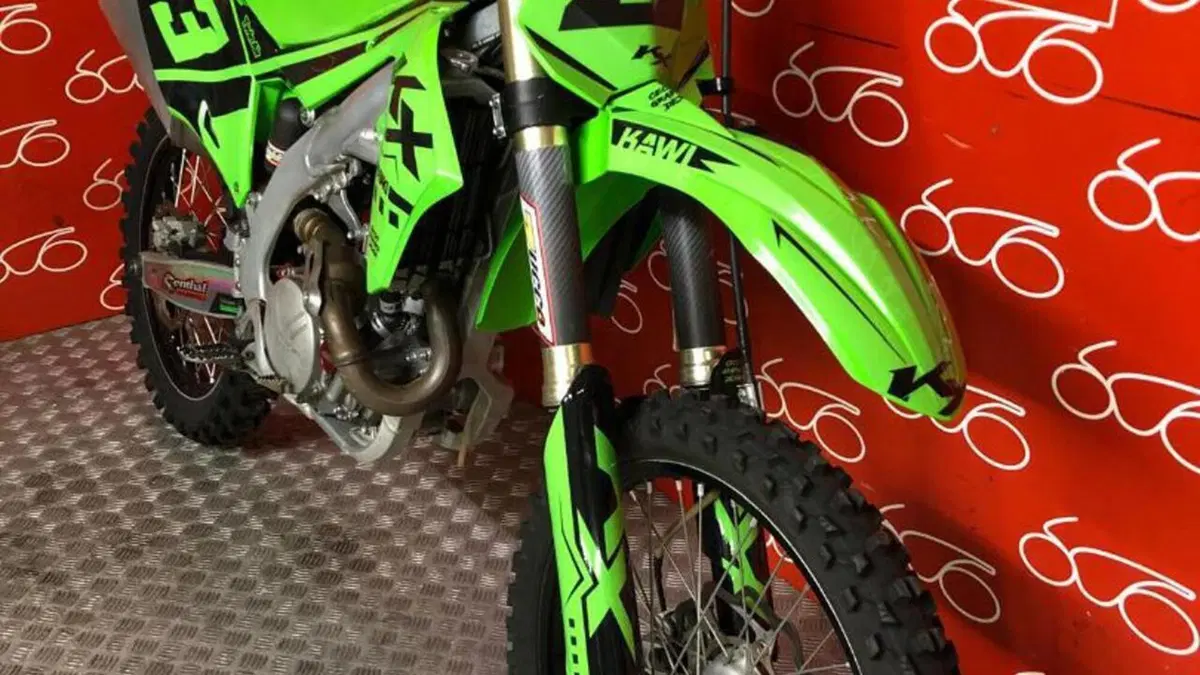 Kawasaki KX450F (2022)  (2)
