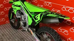 Kawasaki KX450F (2022)  (4)