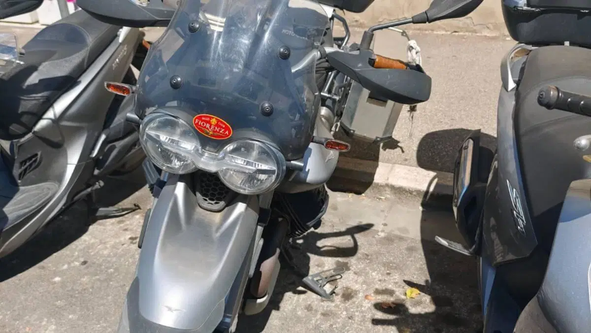 Moto Guzzi V85 TT (2019 - 20) 