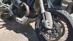 Moto Guzzi V85 TT (2019 - 20)  (2)