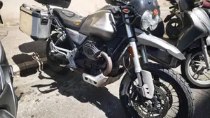 Moto Guzzi V85 TT (2019 - 20)  (3)