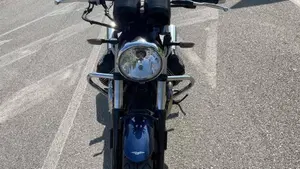 Moto Guzzi V7 Special (2021 - 24)  (3)