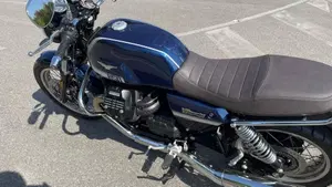 Moto Guzzi V7 Special (2021 - 24)  (10)