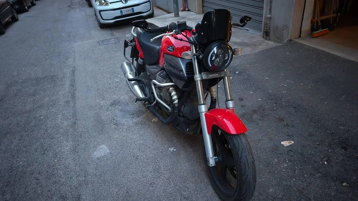 Moto Guzzi Breva V 750 i.e.  (2)
