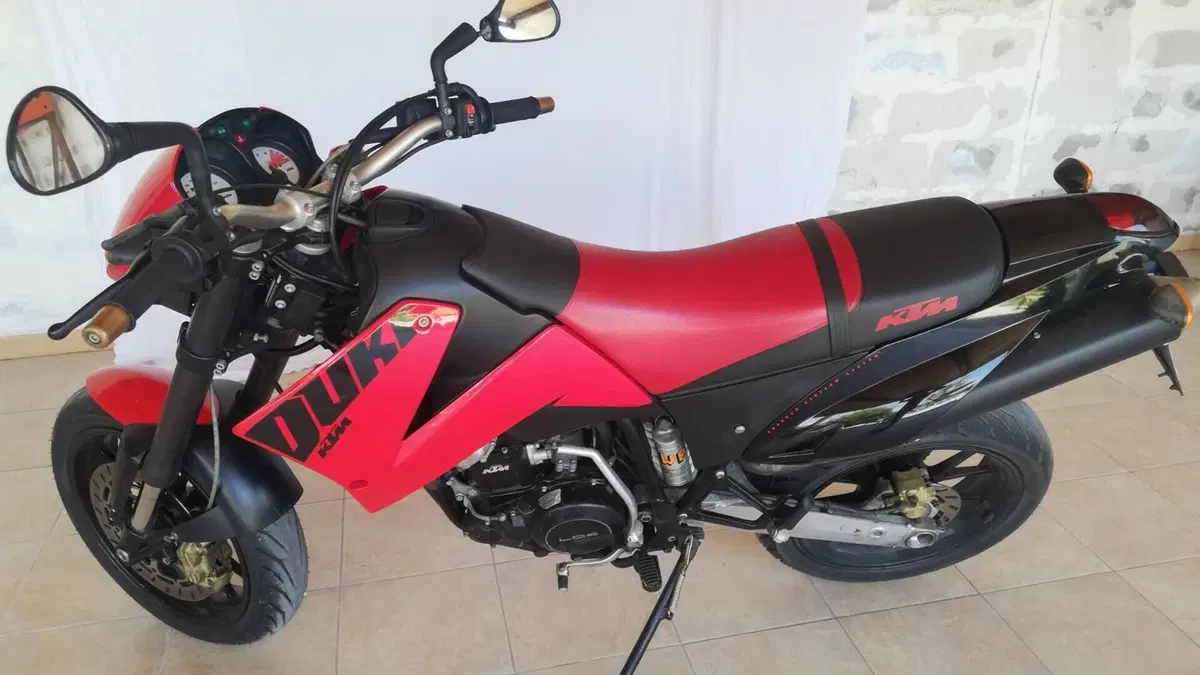 KTM 640 Duke II (2001)  (4)