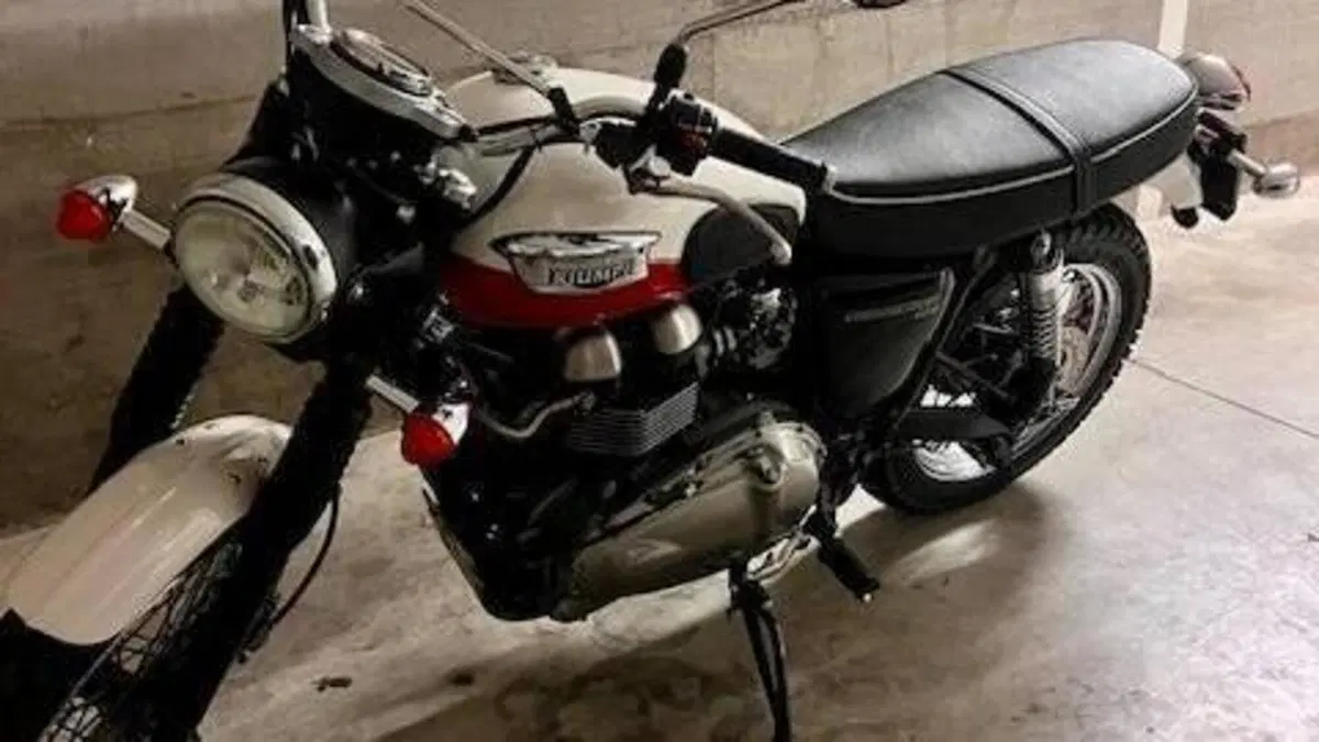 Triumph Scrambler (2006 - 17)  (2)