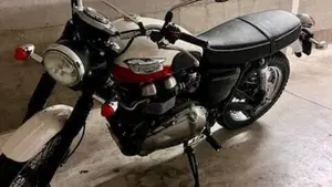 Triumph Scrambler (2006 - 17)  (2)