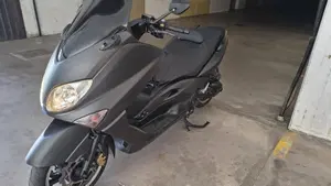 Yamaha T-Max 500 (2004 - 07)  (2)