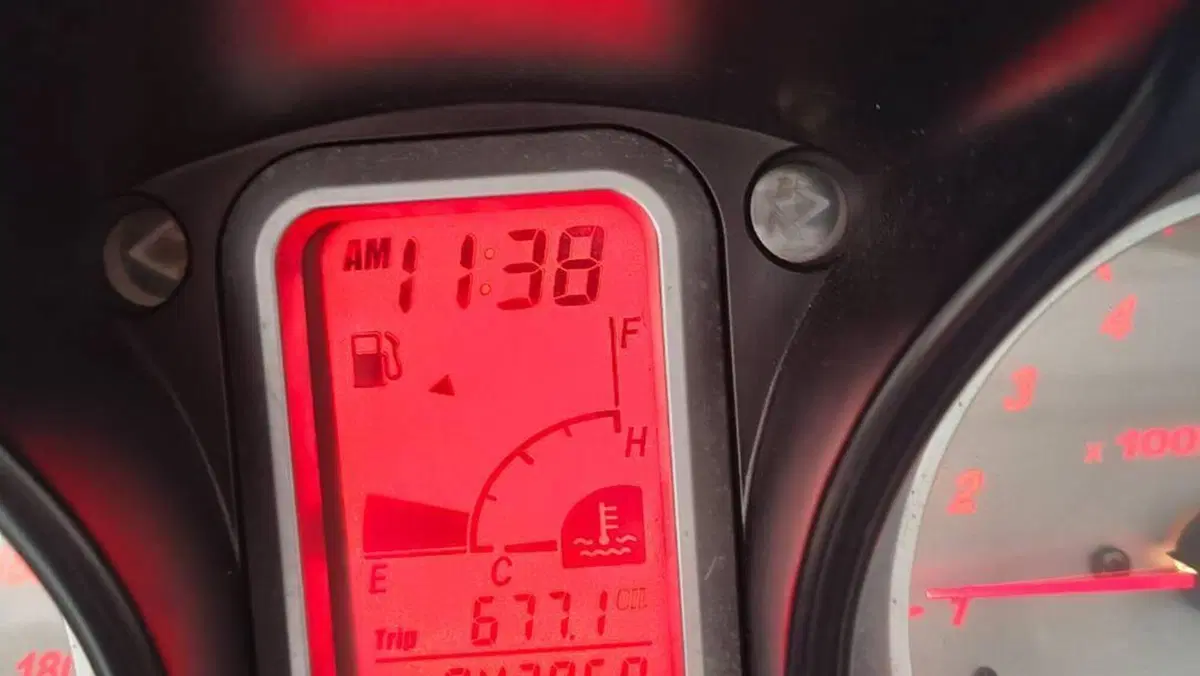 Yamaha T-Max 500 (2004 - 07)  (6)