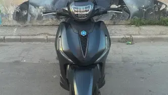 Piaggio Beverly 400 ABS-ASR (2021 - 24) usata