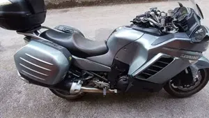 Kawasaki GTR 1400 (2007 - 09)  (5)