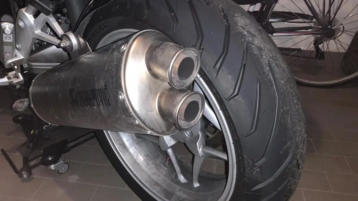 Bmw R 1200 R (2006 - 11)  (6)