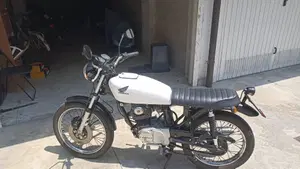 Honda   (2)