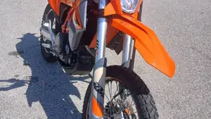 KTM 690 Enduro R (2022 - 25)  (7)