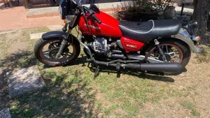 Moto Guzzi   (2)