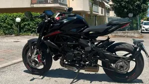 MV Agusta Brutale 800 R (2023 - 25)  (8)
