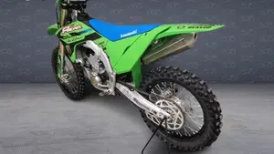 Kawasaki KX250 (2026)  (4)