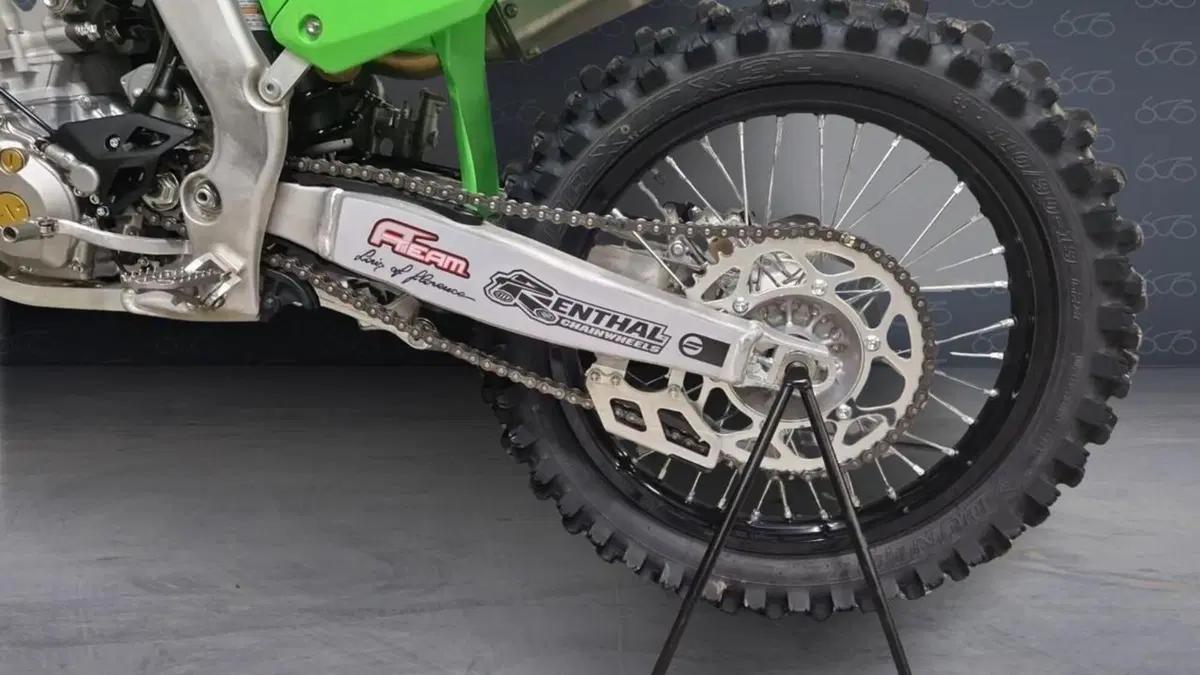 Kawasaki KX250 (2026)  (8)