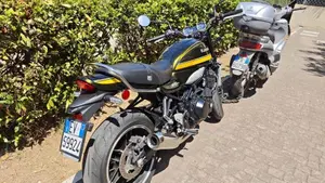 Kawasaki Z 900 RS (2021)  (3)