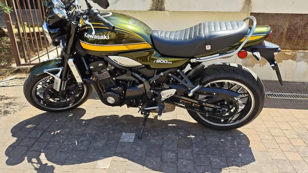 Kawasaki Z 900 RS (2021)  (5)